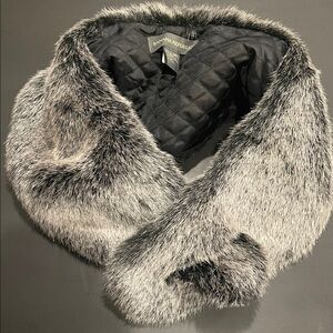 Banana Republic Gray Faux Fur Scarf